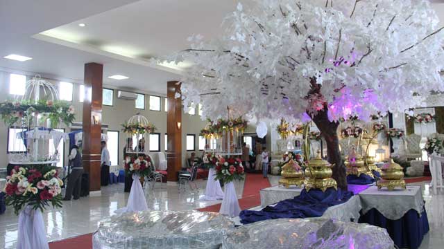Dekorasi Wedding di Gedung Puspa Pesona Taman Anggrek