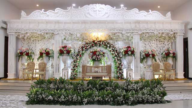 Pelaminan Wedding di Islamic Center Bekasi